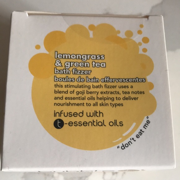 4/$20 Bubble T Lemongrass & Green Tea Bath Fizzer - Picture 5 of 7